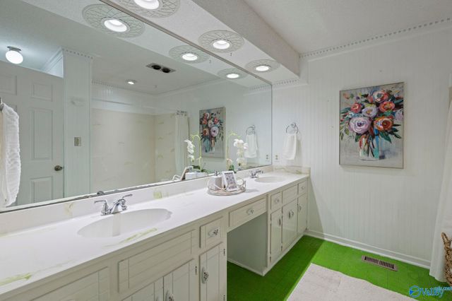 9201 & 9407 Navios Drive SE, Huntsville, AL 35803