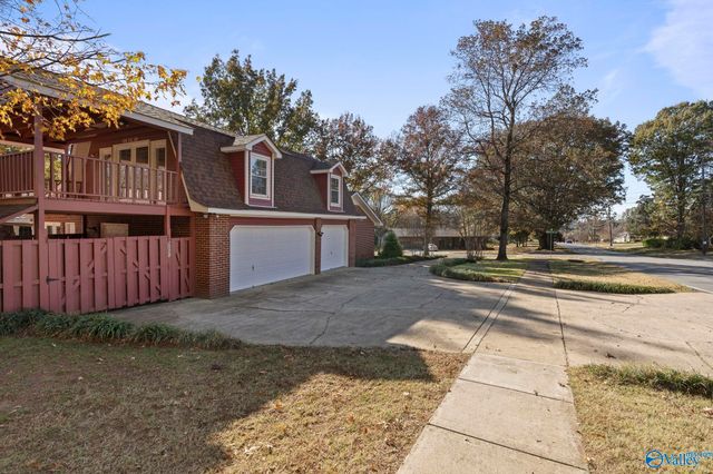 9201 & 9407 Navios Drive SE, Huntsville, AL 35803