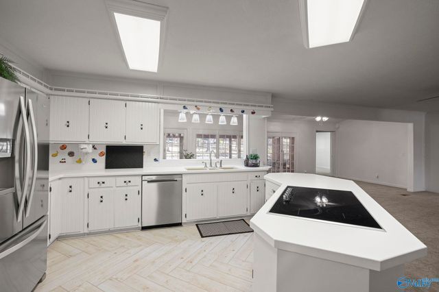 9201 & 9407 Navios Drive SE, Huntsville, AL 35803