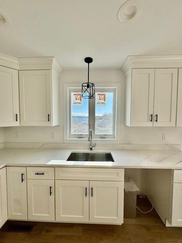 919 Dwelly, Fall River, MA 02720