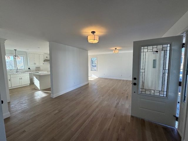 919 Dwelly, Fall River, MA 02720