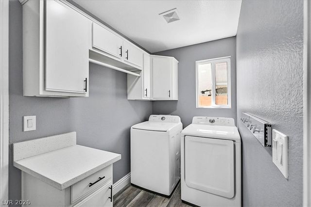 2647 Regency Cove Court, Las Vegas, NV 89121