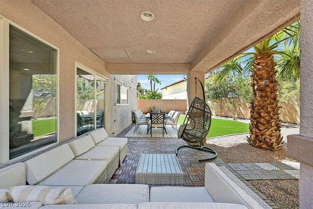 2647 Regency Cove Court, Las Vegas, NV 89121