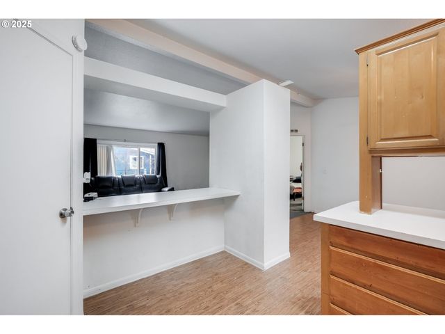 3921 PACIFIC Cir, Hubbard, OR 97032