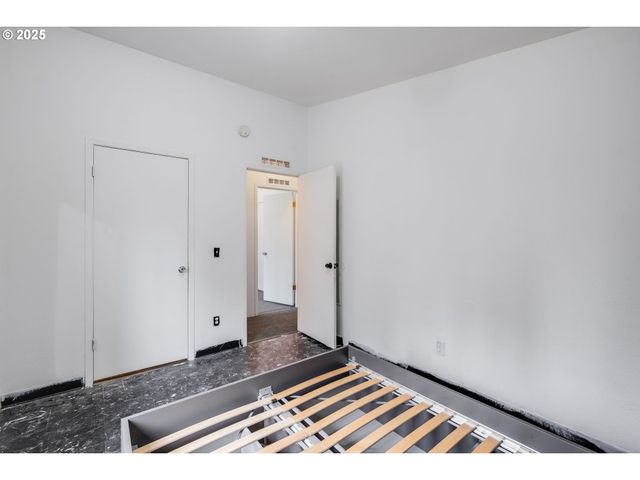 3921 PACIFIC Cir, Hubbard, OR 97032