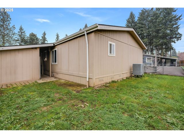 3921 PACIFIC Cir, Hubbard, OR 97032