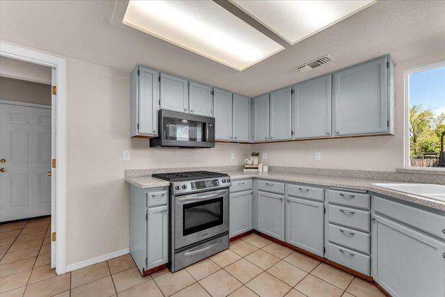 2907 Pawnee Court, Redding, CA 96001