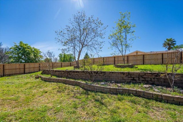 2907 Pawnee Court, Redding, CA 96001