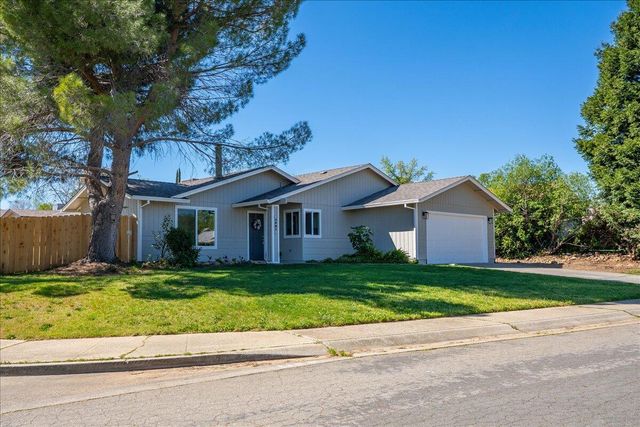 2907 Pawnee Court, Redding, CA 96001