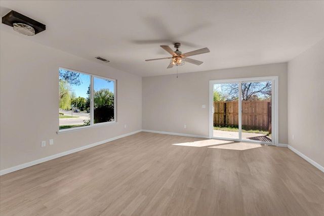 2907 Pawnee Court, Redding, CA 96001