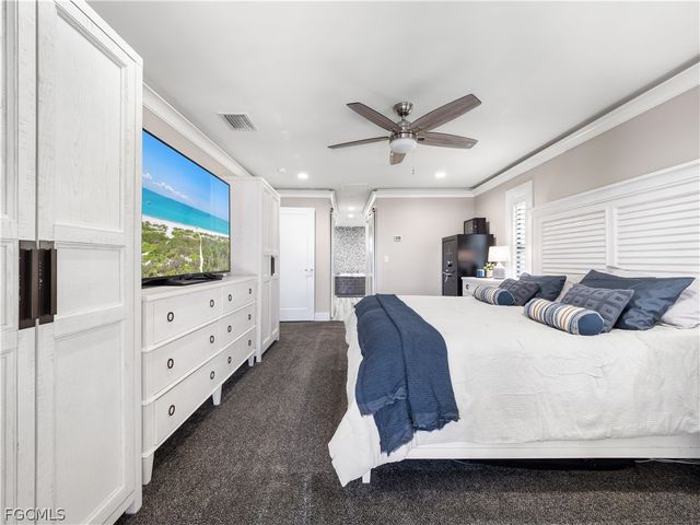 1912 SE 33rd TER, Cape Coral, FL 33904