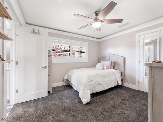 1912 SE 33rd TER, Cape Coral, FL 33904