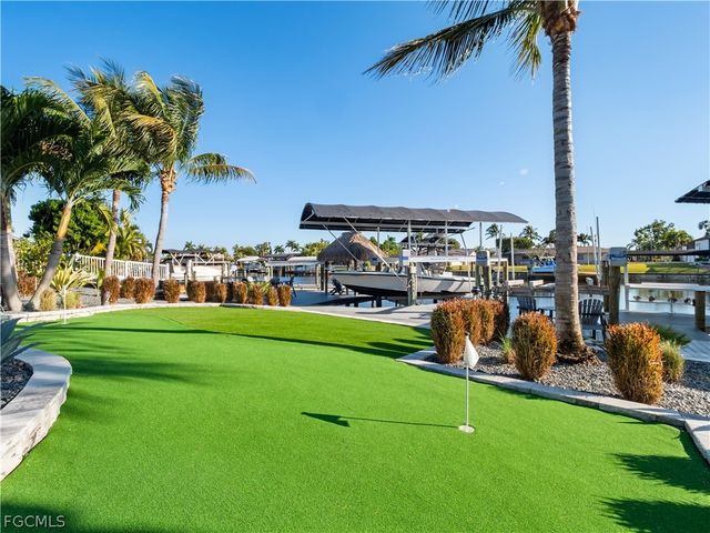 1912 SE 33rd TER, Cape Coral, FL 33904