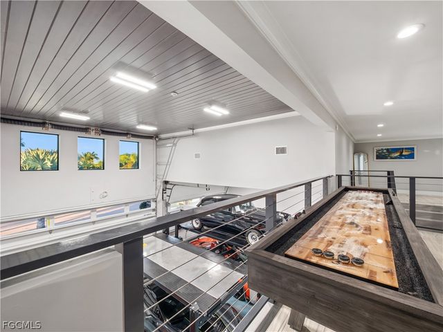 1912 SE 33rd TER, Cape Coral, FL 33904