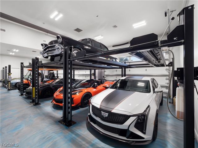 1912 SE 33rd TER, Cape Coral, FL 33904