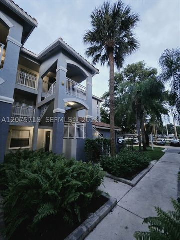 9615 NW 1st Ct 10-301, Pembroke Pines, FL 33024