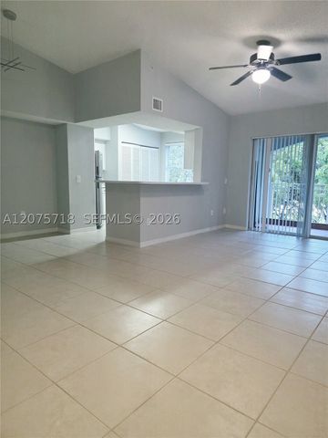 9615 NW 1st Ct 10-301, Pembroke Pines, FL 33024