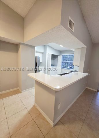 9615 NW 1st Ct 10-301, Pembroke Pines, FL 33024