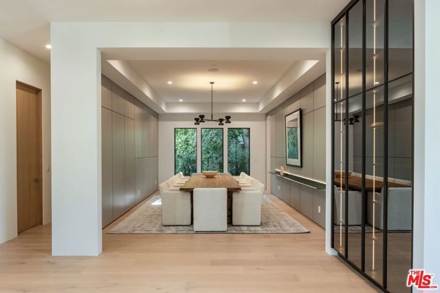 17055 Rancho Street, Encino (los Angeles), CA 91316