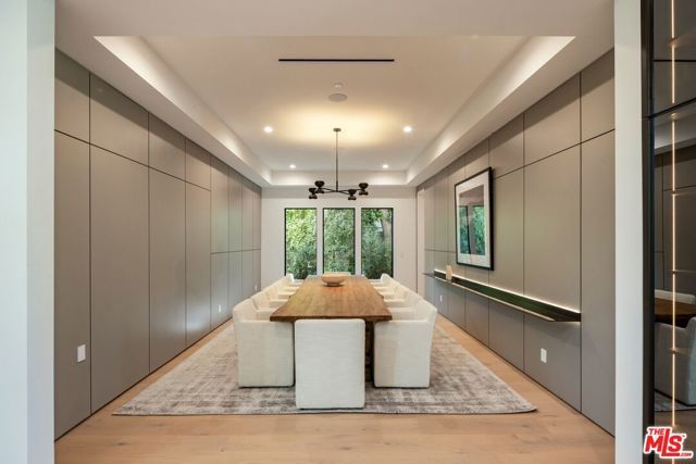 17055 Rancho Street, Encino (los Angeles), CA 91316