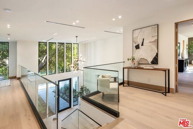 17055 Rancho Street, Encino (los Angeles), CA 91316