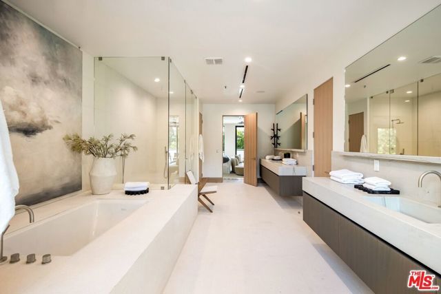 17055 Rancho Street, Encino (los Angeles), CA 91316