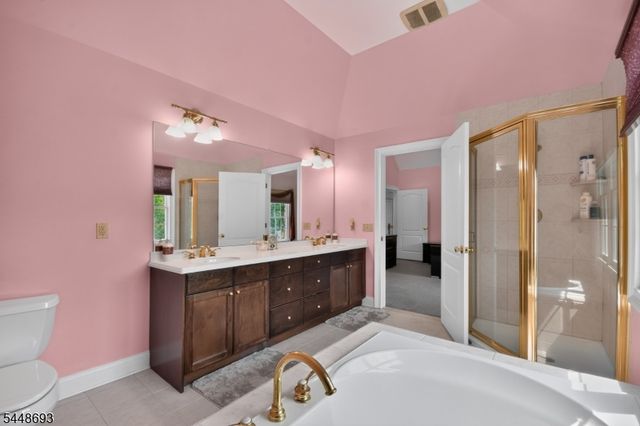 6 Alana Ct, Warren Twp., NJ 07059