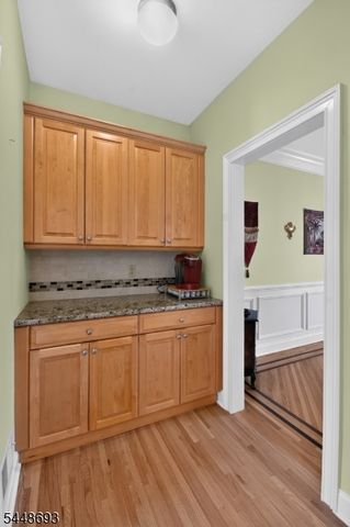 6 Alana Ct, Warren Twp., NJ 07059