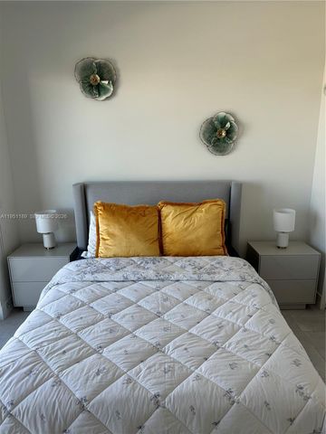 239 SW 9th St 1405, Miami, FL 33130