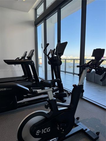 239 SW 9th St 1405, Miami, FL 33130