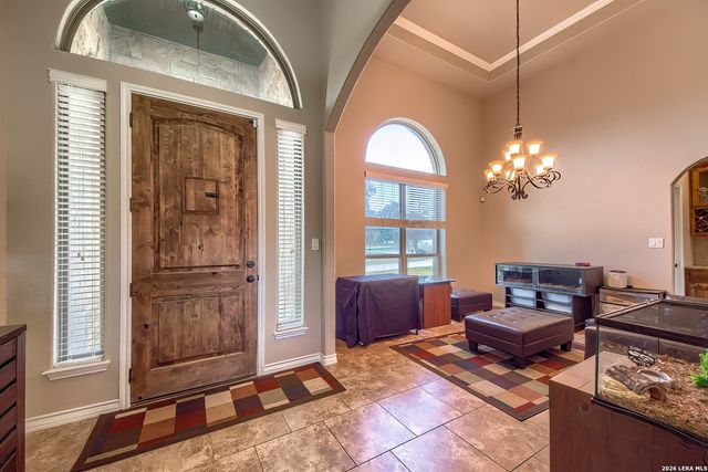 125 BUCKS LN, La Vernia, TX 78121