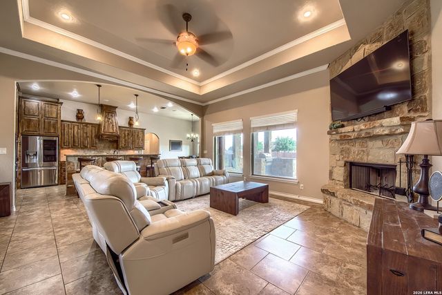 125 BUCKS LN, La Vernia, TX 78121