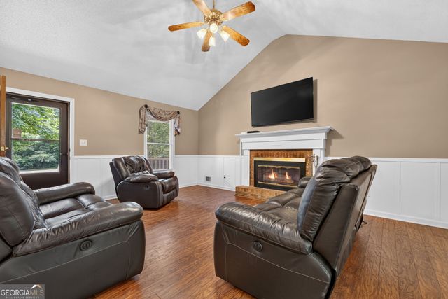 275 Pine Tree Lane, Mcdonough, GA 30252
