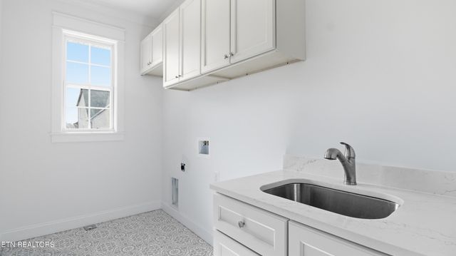 8117 Carolina Cherry Lane, Knoxville, TN 37919