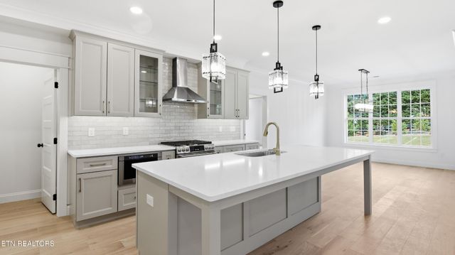 8117 Carolina Cherry Lane, Knoxville, TN 37919