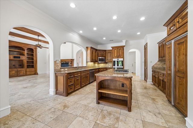 1518 Graystone Creek Court, Kingwood, TX 77345