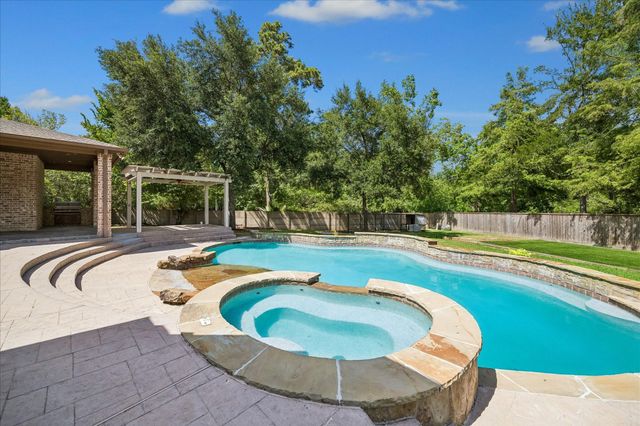 1518 Graystone Creek Court, Kingwood, TX 77345