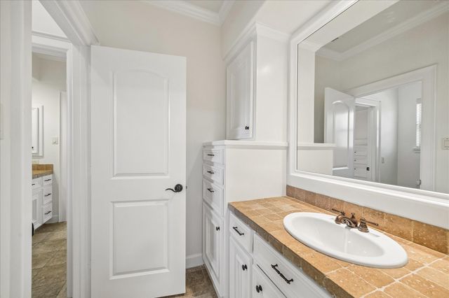 1518 Graystone Creek Court, Kingwood, TX 77345