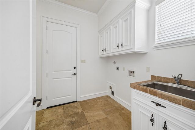1518 Graystone Creek Court, Kingwood, TX 77345