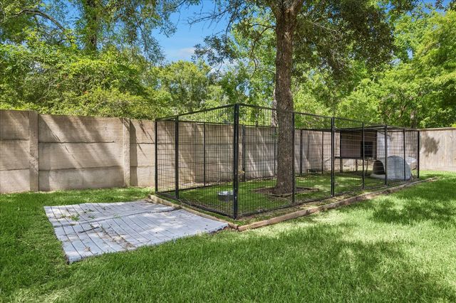 1518 Graystone Creek Court, Kingwood, TX 77345