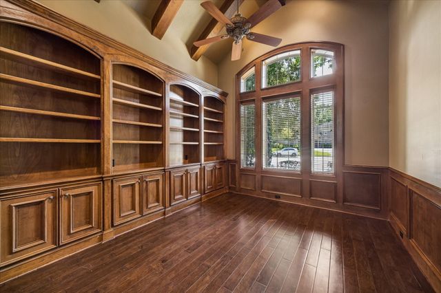 1518 Graystone Creek Court, Kingwood, TX 77345