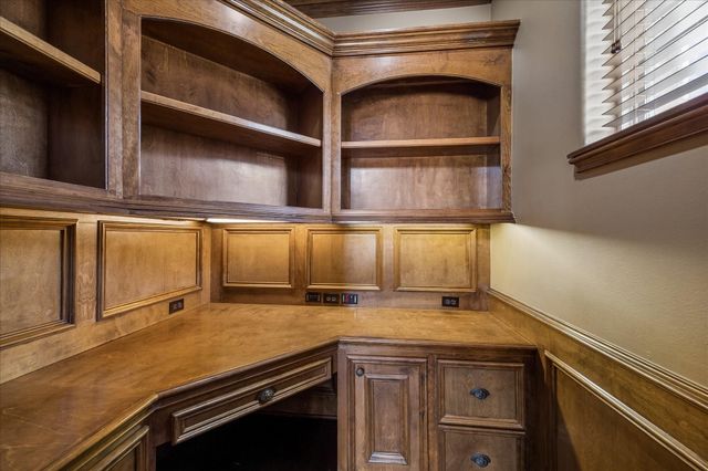 1518 Graystone Creek Court, Kingwood, TX 77345