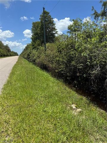 39th AVE NE, Naples, FL 34120