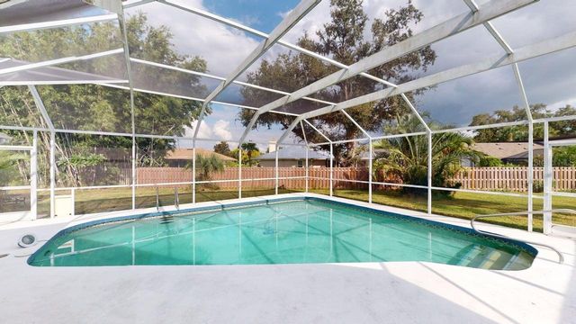 3819 COUNTRYSIDE LANE, Sarasota, FL 34233