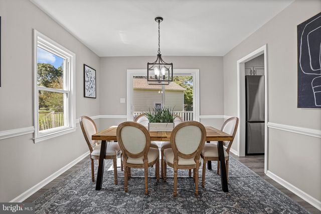 1247 S GLEBE RD, Montross, VA 22520