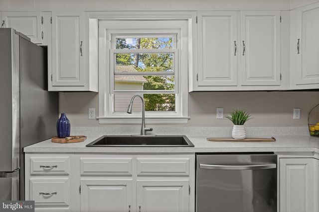 1247 S GLEBE RD, Montross, VA 22520