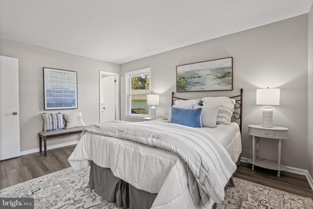 1247 S GLEBE RD, Montross, VA 22520