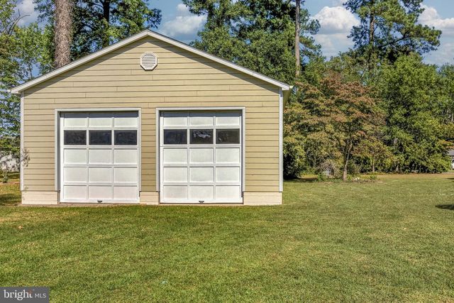 1247 S GLEBE RD, Montross, VA 22520