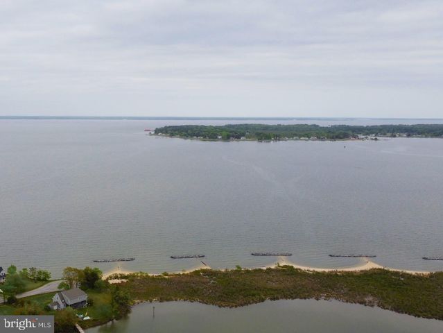 1247 S GLEBE RD, Montross, VA 22520