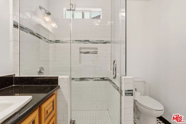 1825 Middleton Place, Los Angeles, CA 90062